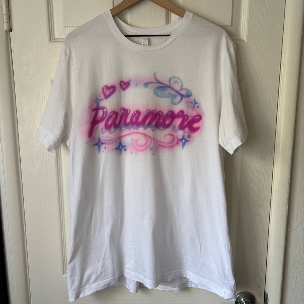 Paramore Band Airbrush Tee size XL